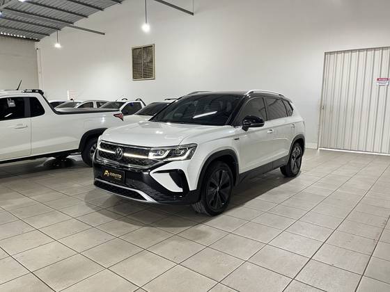 VOLKSWAGEN TAOS 1.4 250 TSI TOTAL FLEX COMFORTLINE AUTOMÁTICO